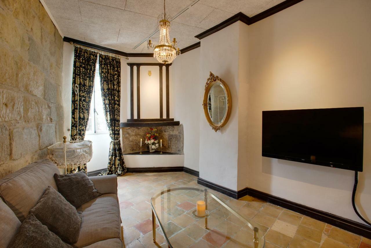 Bed and Breakfast Rue Galilee Марсеян Екстер'єр фото